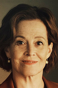 Сигурни Уивер