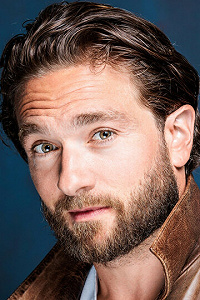 Луис Джеймс