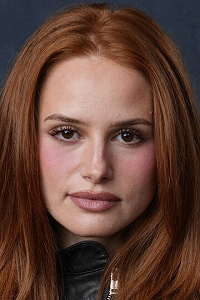 Мэделин Петш