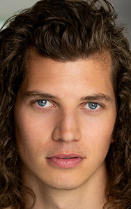 Джулиан Нельсон